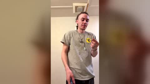 yungstudbev online show from February 28, 10:49 am