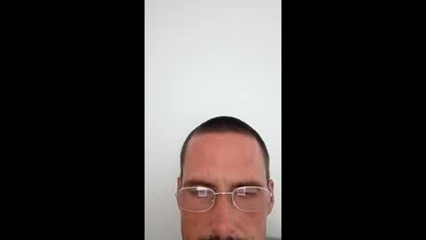 Snapshot of yupthat66 chatting on May 20, 9:32 pm yupthat66 online show from May 20, 9:32 pm