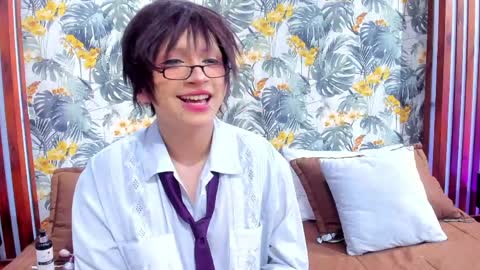 Yuri Kay online show from April 10, 8:02 pm