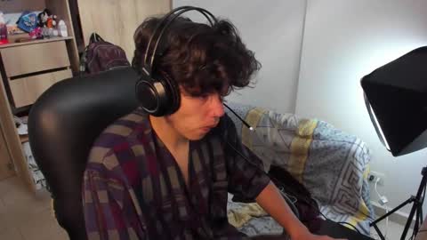 yurii_moody online show from November 6, 6:31 pm