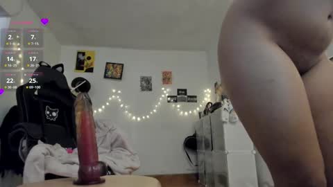 paola online show from February 10, 9:15 pm