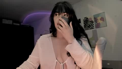 paola online show from April 10, 12:16 am