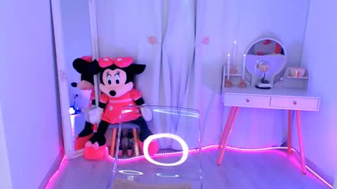 Snapshot of yuukenzi chatting on February 26, 7:20 am Maria online show from February 26, 7:20 am