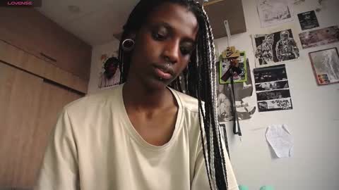 Snapshot of yuya_mbb chatting on March 6, 10:39 pm Yuya online show from March 6, 10:39 pm