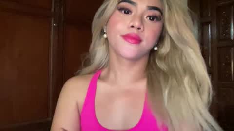 Miss Cali online show from April 18, 9:26 pm