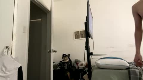 ywbrsnow online show from March 30, 8:32 pm