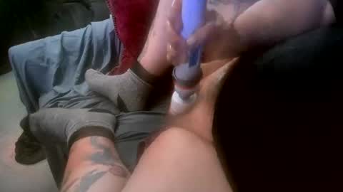 Snapshot of z0rl0c chatting on December 5, 6:54 am Z0RL0C online show from December 5, 6:54 am