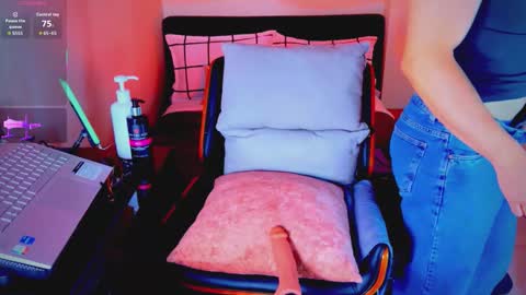 Snapshot of zac_dass chatting on February 9, 10:25 pm ZAC online show from February 9, 10:25 pm