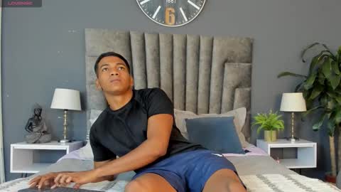 Snapshot of zac_haynes chatting on September 17, 12:07 pm zac online show from September 17, 12:07 pm