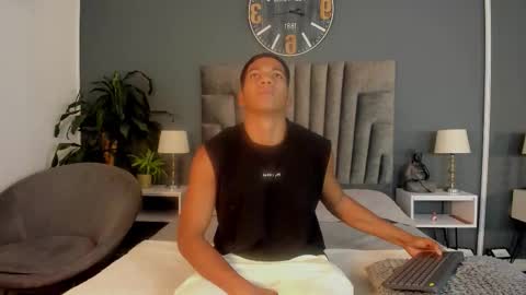 Snapshot of zac_haynes chatting on October 22, 3:18 am zac online show from October 22, 3:18 am