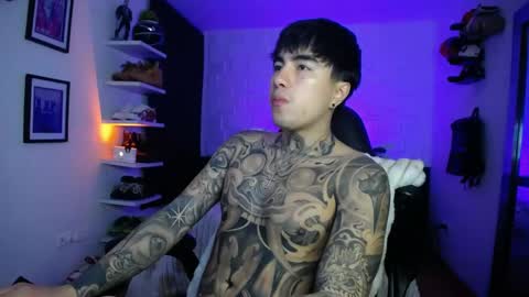 zac_muller1 online show from April 14, 5:57 am