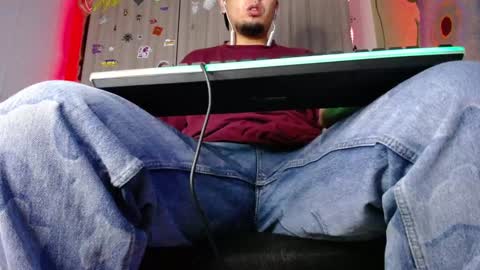 Snapshot of zac_watson chatting on December 10, 5:07 am Zac Freelance model online show from December 10, 5:07 am