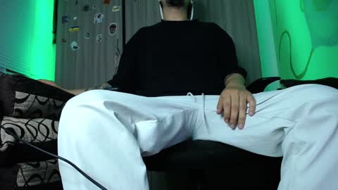 Snapshot of zac_watson chatting on January 5, 2:49 am Zac Freelance model online show from January 5, 2:49 am