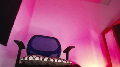 Zac Freelance model online show from December 23, 12:19 am