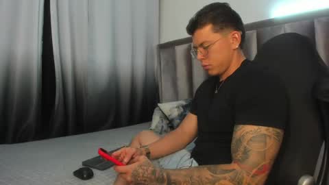 zacandmarcosmg_ online show from May 28, 4:32 am