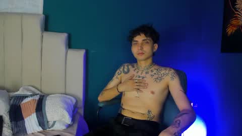 Snapshot of zacck_tattoo chatting on July 22, 4:48 am Zack online show from July 22, 4:48 am