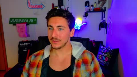 Zach Rhyder online show from October 10, 12:20 am