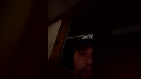 zacharyrobertson48 online show from May 17, 8:12 am
