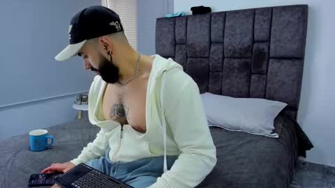 Richard online show from February 18, 2:38 pm