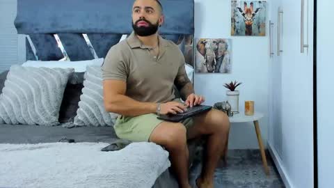 Richard online show from June 1, 2:52 pm