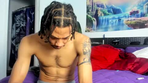 Snapshot of zack_piphermax chatting on May 3, 11:22 pm Zack Pipher online show from May 3, 11:22 pm