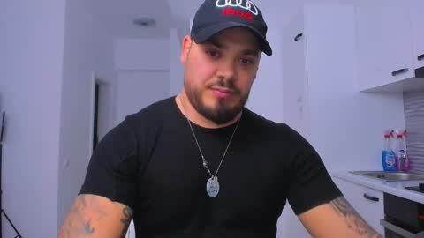 Zack online show from November 18, 1:00 am