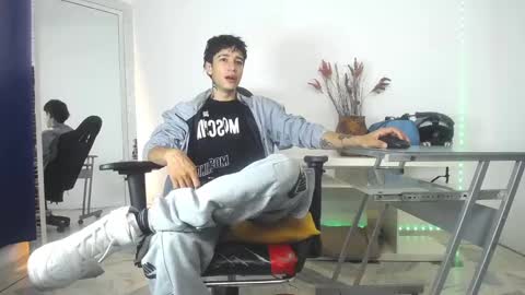 zack online show from January 18, 1:29 pm