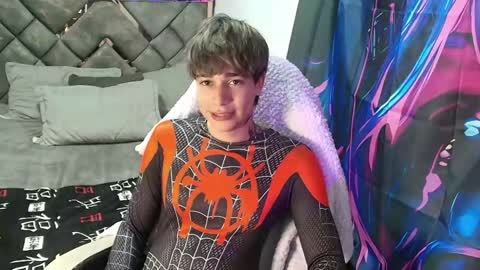 zack online show from April 11, 7:07 pm