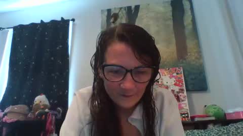 Snapshot of zaddyslilslutbucket chatting on September 9, 3:55 pm zaddyslilslutbucket online show from September 9, 3:55 pm