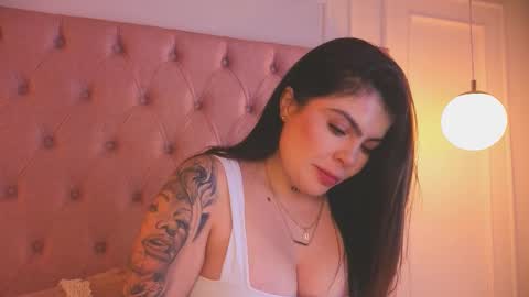 Snapshot of zafiiro_20 chatting on February 7, 11:14 am Zafiro online show from February 7, 11:14 am