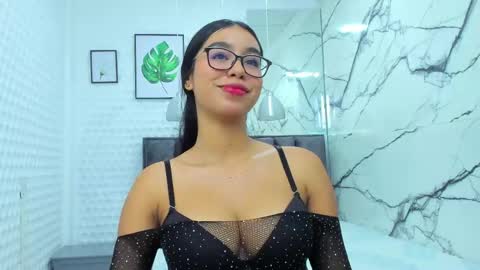 zafirafox online show from May 4, 7:43 pm