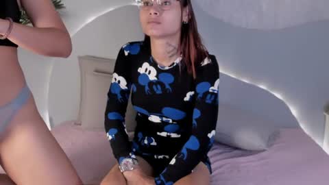 Zafiro and Amber online show from June 22, 12:46 pm