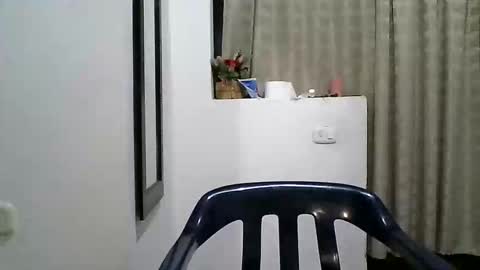 Zafiro online show from April 25, 8:50 pm