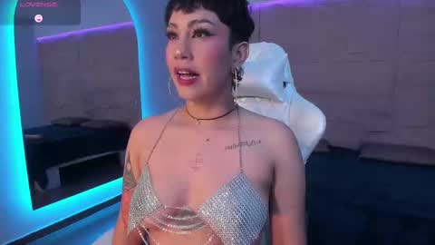 Snapshot of zaha_rose chatting on September 29, 11:31 pm Zaha online show from September 29, 11:31 pm