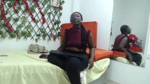 Snapshot of zahhysims chatting on November 8, 9:13 pm zahhy online show from November 8, 9:13 pm