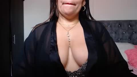 Zahi ... wants to play with everyone...yessss online show from October 9, 3:43 pm