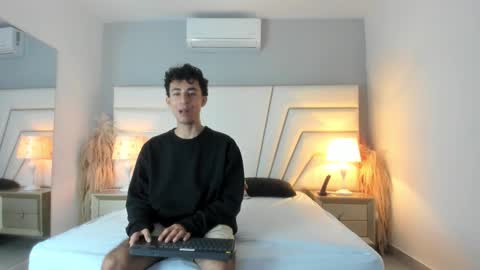 zahir_ashar online show from October 27, 11:14 am