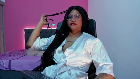Snapshot of zahra_rose chatting on November 22, 8:52 pm zahra_rose online show from November 22, 8:52 pm