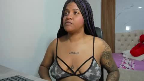 Snapshot of zahra_rose chatting on December 18, 6:58 pm zahra_rose online show from December 18, 6:58 pm