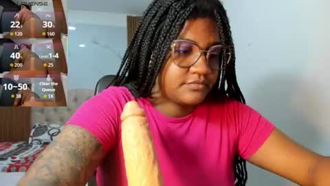 Snapshot of zahra_rose chatting on June 22, 9:12 pm zahra_rose online show from June 22, 9:12 pm