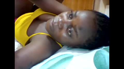 Snapshot of zainxxxx chatting on February 14, 7:33 pm zainxxxx online show from February 14, 7:33 pm