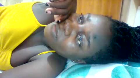 Snapshot of zainxxxx chatting on February 19, 10:09 pm zainxxxx online show from February 19, 10:09 pm