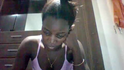 zainxxxx online show from May 26, 10:39 pm