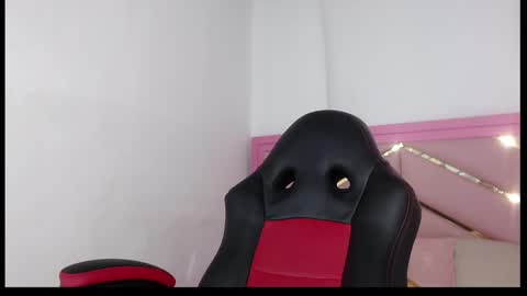 Snapshot of zaira_angel chatting on February 1, 11:37 pm Zaira Angel online show from February 1, 11:37 pm