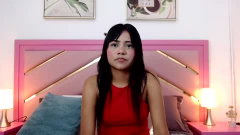 Snapshot of zaira_angel chatting on February 25, 12:47 am Zaira Angel online show from February 25, 12:47 am
