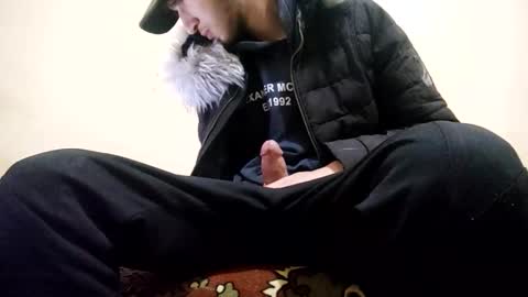 Snapshot of zaki25canfour chatting on February 16, 2:02 pm zaki25canfour online show from February 16, 2:02 pm