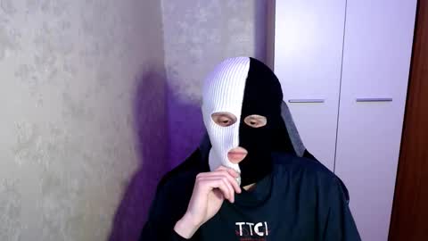 zaki online show from February 23, 3:42 pm