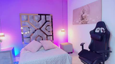 zamira_taylor online show from October 2, 3:02 am