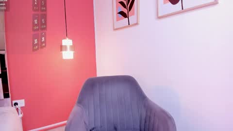 zamira_taylor online show from May 15, 11:45 pm