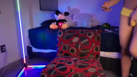 zamirxxxbig online show from February 22, 4:02 am